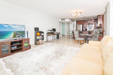 Copropriété à vendre à Aventura, Floride: 1 chambre, 99.03 m2 № 1368843 - photo 3