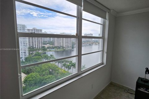 Copropriété à vendre à Aventura, Floride: 1 chambre, 99.03 m2 № 1368843 - photo 19