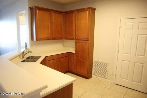 Condominio en alquiler en Jacksonville, Florida, 2 dormitorios, 104.61 m2 № 853512 - foto 5