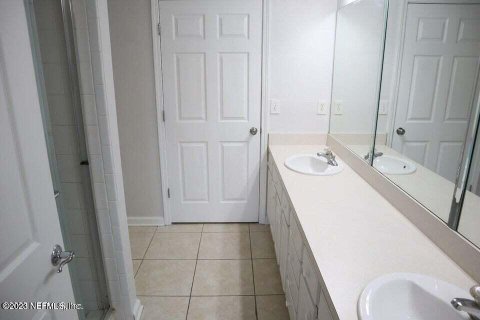 Copropriété à louer à Jacksonville, Floride: 2 chambres, 104.61 m2 № 853512 - photo 16