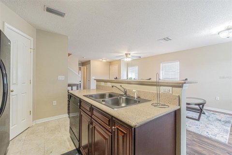 Condo in Riverview, Florida, 4 bedrooms  № 1393426 - photo 2