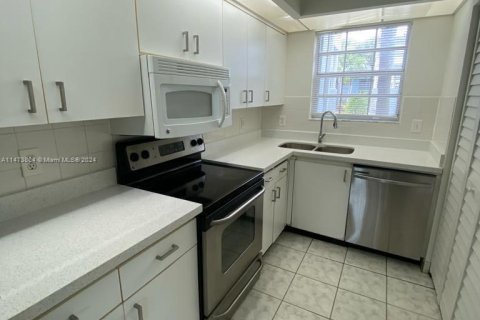 Condominio en venta en Homestead, Florida, 2 dormitorios, 86.4 m2 № 784942 - foto 14