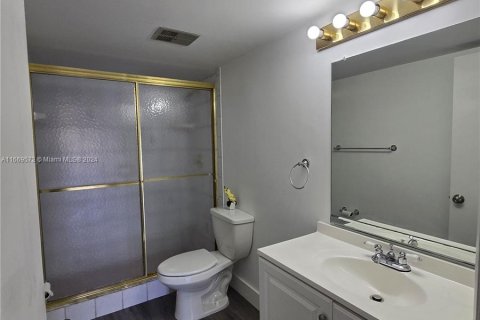 Condo in Coral Springs, Florida, 2 bedrooms  № 1386287 - photo 9