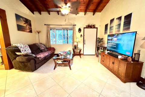 Casa en venta en Miami, Florida, 3 dormitorios, 97.36 m2 № 1418791 - foto 11