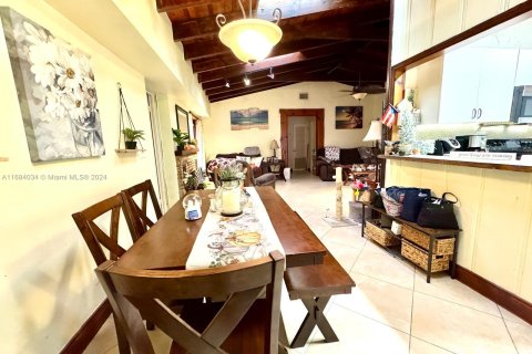 Casa en venta en Miami, Florida, 3 dormitorios, 97.36 m2 № 1418791 - foto 18