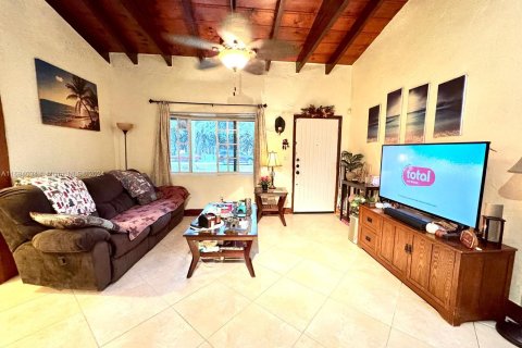 Casa en venta en Miami, Florida, 3 dormitorios, 97.36 m2 № 1418791 - foto 16