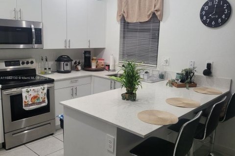 Townhouse in Homestead, Florida 3 bedrooms, 137.77 sq.m. № 1419804 - photo 8