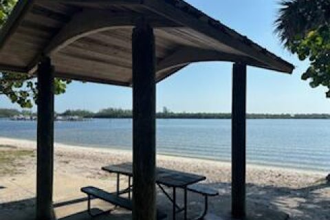 Villa ou maison à vendre à Stuart, Floride: 3 chambres, 169.08 m2 № 1189738 - photo 1