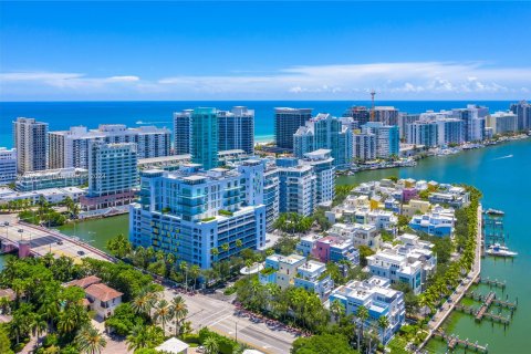 Touwnhouse à vendre à Miami Beach, Floride: 4 chambres, 347.55 m2 № 983624 - photo 21