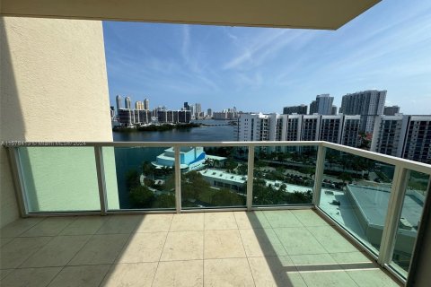 Condominio en venta en Aventura, Florida, 2 dormitorios, 169.45 m2 № 1207034 - foto 20