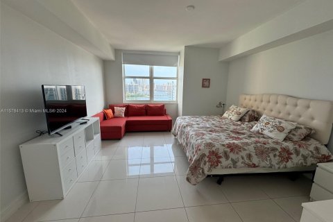 Condominio en venta en Aventura, Florida, 2 dormitorios, 169.45 m2 № 1207034 - foto 9