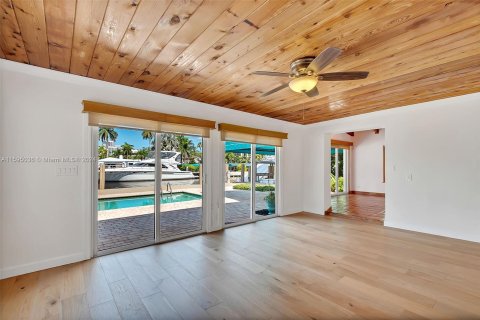 Casa en venta en Fort Lauderdale, Florida, 4 dormitorios, 341.23 m2 № 1207033 - foto 11