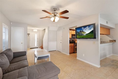 House in Tampa, Florida 3 bedrooms, 137.59 sq.m. № 1407230 - photo 8