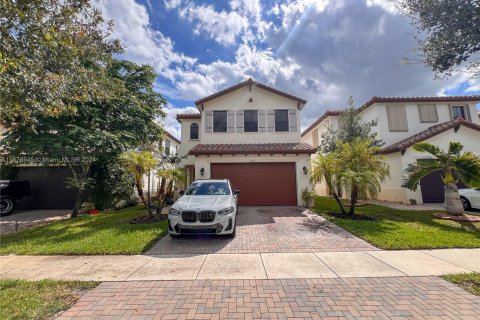 Villa ou maison à vendre à Miramar, Floride: 3 chambres, 193.24 m2 № 1401723 - photo 1