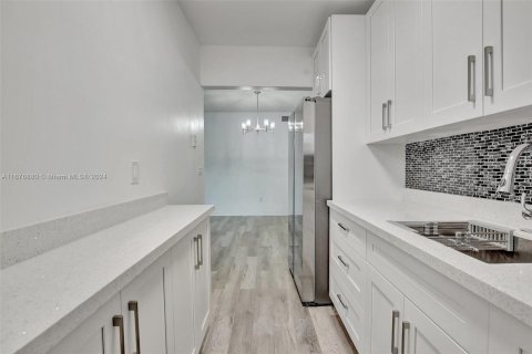 Copropriété à vendre à Miami Gardens, Floride: 1 chambre, 66.43 m2 № 1401681 - photo 5