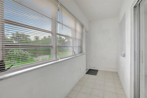 Condominio en venta en Miami Gardens, Florida, 1 dormitorio, 66.43 m2 № 1401681 - foto 20