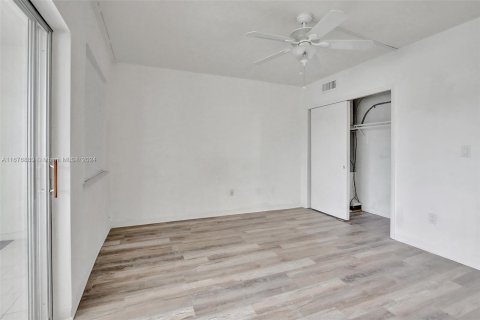 Copropriété à vendre à Miami Gardens, Floride: 1 chambre, 66.43 m2 № 1401681 - photo 17