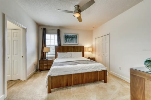 Casa en venta en Davenport, Florida, 14 dormitorios, 578.13 m2 № 1250081 - foto 28