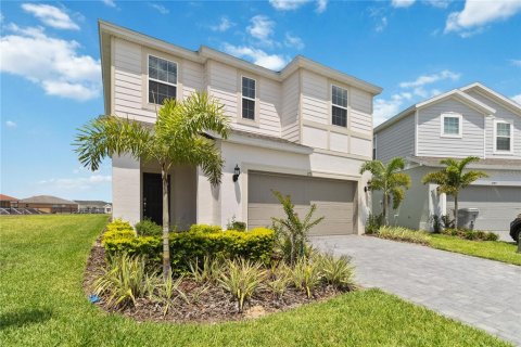 Casa en venta en Davenport, Florida, 7 dormitorios, 304.91 m2 № 1311926 - foto 2