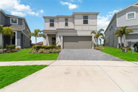 Casa en venta en Davenport, Florida, 7 dormitorios, 304.91 m2 № 1311926 - foto 1