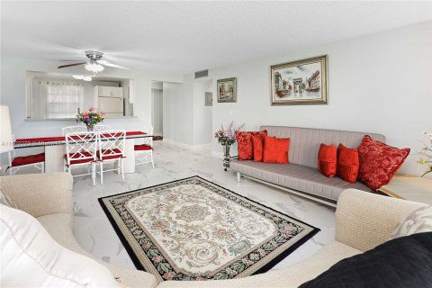 Condominio en venta en Dania Beach, Florida, 2 dormitorios, 110.55 m2 № 1222940 - foto 6