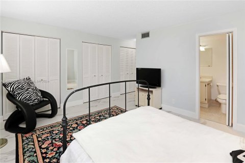 Condominio en venta en Dania Beach, Florida, 2 dormitorios, 110.55 m2 № 1222940 - foto 19