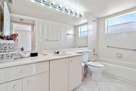Condominio en venta en Tamarac, Florida, 3 dormitorios, 159.98 m2 № 724854 - foto 10