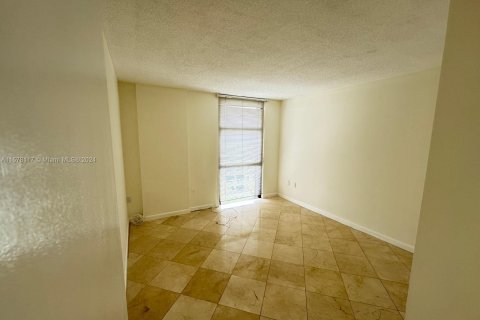 Condominio en venta en Coral Gables, Florida, 2 dormitorios, 104.89 m2 № 1147293 - foto 29