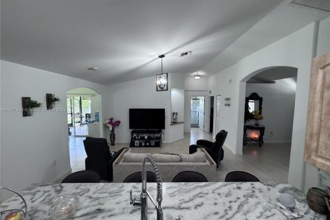 Villa ou maison à vendre à Naples, Floride: 3 chambres, 151.06 m2 № 1147332 - photo 17