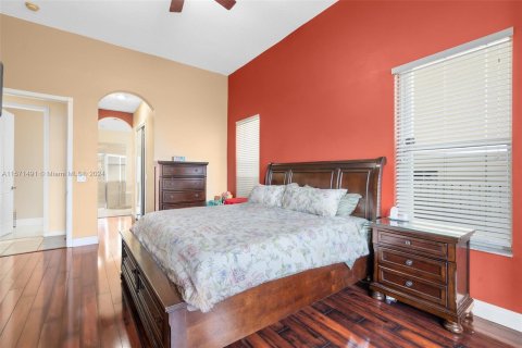 Casa en venta en Miramar, Florida, 4 dormitorios, 216.09 m2 № 1128679 - foto 15