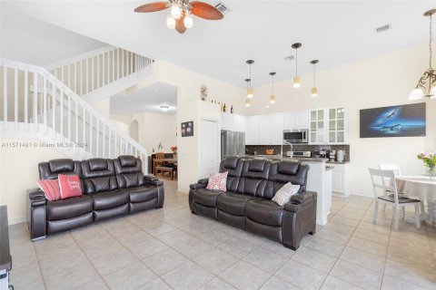 Casa en venta en Miramar, Florida, 4 dormitorios, 216.09 m2 № 1128679 - foto 2