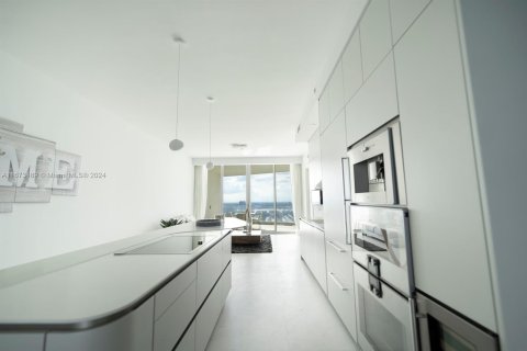 Condominio en venta en Sunny Isles Beach, Florida, 3 dormitorios, 233.28 m2 № 1399974 - foto 8