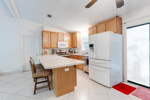 House in Jupiter, Florida 3 bedrooms, 111.48 sq.m. № 1231349 - photo 28