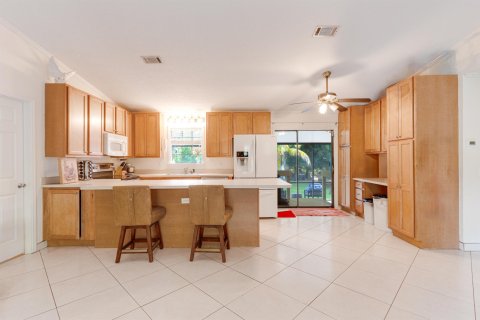 House in Jupiter, Florida 3 bedrooms, 111.48 sq.m. № 1231349 - photo 29