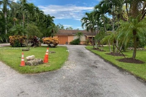 Villa ou maison à vendre à Lake Worth, Floride: 3 chambres, 136.94 m2 № 1372734 - photo 2