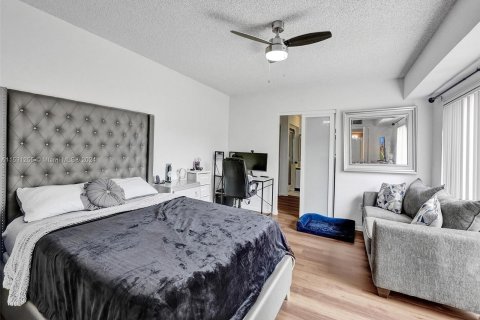 Adosado en venta en Lake Worth, Florida, 3 dormitorios, 140.65 m2 № 1002408 - foto 16