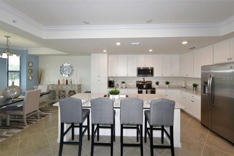 Condominio en alquiler en Lakewood Ranch, Florida, 2 dormitorios, 116.78 m2 № 213323 - foto 13