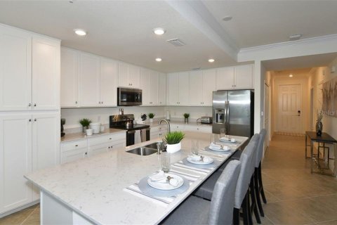 Condominio en alquiler en Lakewood Ranch, Florida, 2 dormitorios, 116.78 m2 № 213323 - foto 12