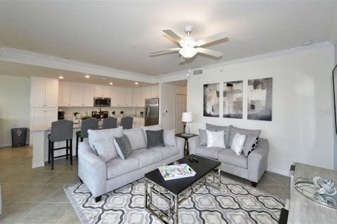 Condominio en alquiler en Lakewood Ranch, Florida, 2 dormitorios, 116.78 m2 № 213323 - foto 9