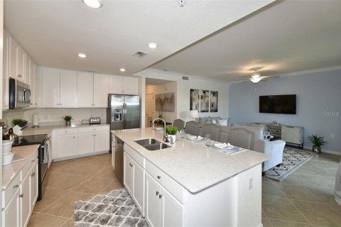 Condominio en alquiler en Lakewood Ranch, Florida, 2 dormitorios, 116.78 m2 № 213323 - foto 14