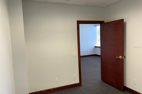 Immobilier commercial à louer à Ocala, Floride: 63.17 m2 № 213238 - photo 10