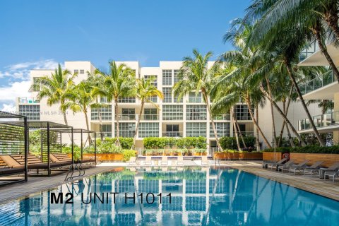 Condo in Miami, Florida, 2 bedrooms  № 1400271 - photo 18