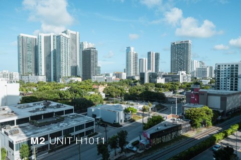 Condo in Miami, Florida, 2 bedrooms  № 1400271 - photo 15