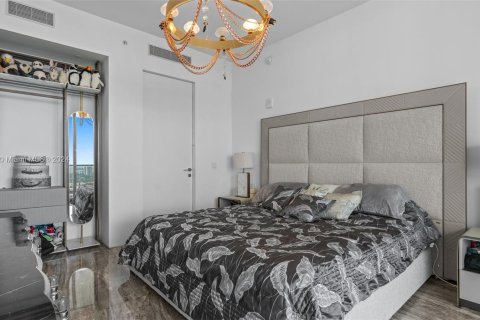 Condominio en venta en Sunny Isles Beach, Florida, 3 dormitorios, 283.35 m2 № 975253 - foto 30