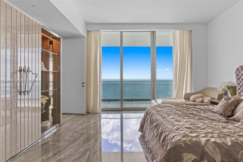 Condominio en venta en Sunny Isles Beach, Florida, 3 dormitorios, 283.35 m2 № 975253 - foto 16