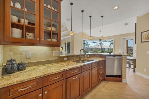 Villa ou maison à vendre à Punta Gorda, Floride: 3 chambres, 234.02 m2 № 1170148 - photo 15