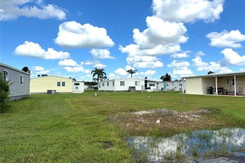 Terreno en venta en North Port, Florida № 1390707 - foto 2