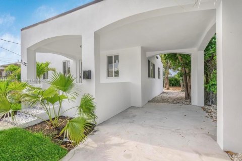 Villa ou maison à vendre à Miami, Floride: 3 chambres, 114.27 m2 № 1365430 - photo 23