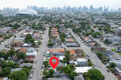 Casa en venta en Miami, Florida, 3 dormitorios, 114.27 m2 № 1365430 - foto 27