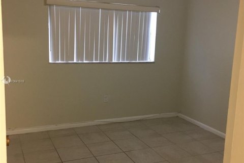 Condominio en venta en Pembroke Park, Florida, 2 dormitorios, 95.69 m2 № 1400 - foto 8